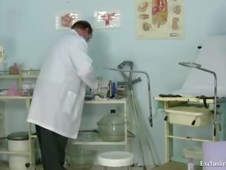Kristyna pussy gaping at kinky gyno clinic by medical person